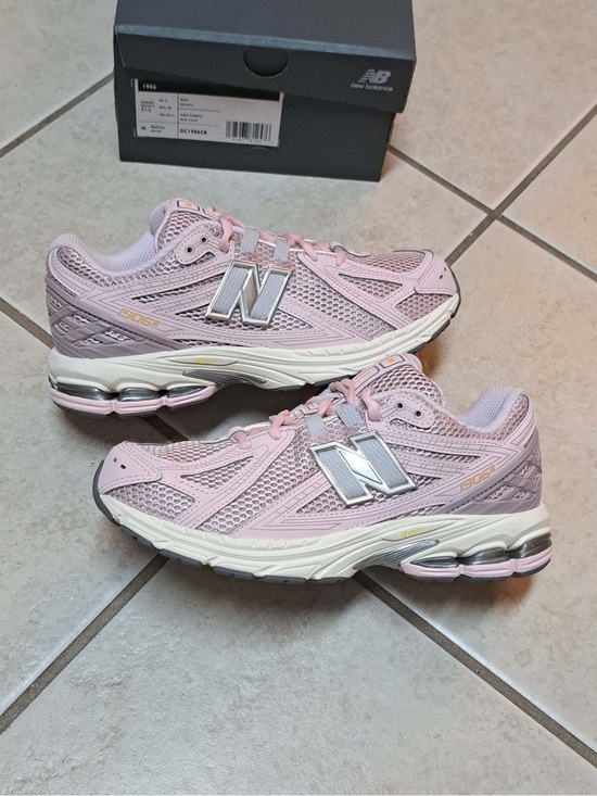 New Balance Shoes - New Balance 1906R sneakers -  'Rose Sugar' - Big Kids sz 5.5Y / Wmns 7.0